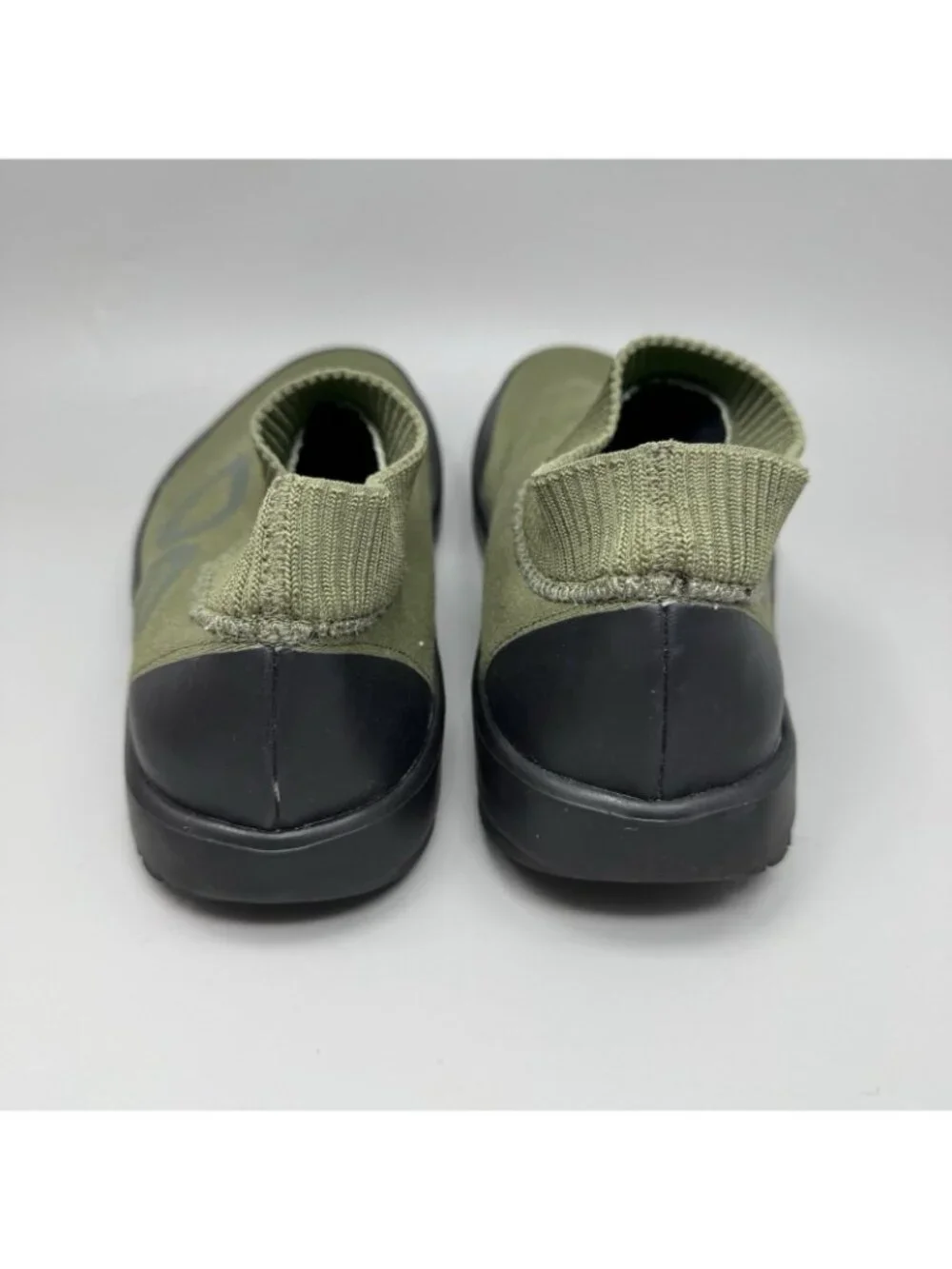 Oofos Oomg Eezee Low Mesh Men's  Sport Recovery Shoes Slip On size 11.5